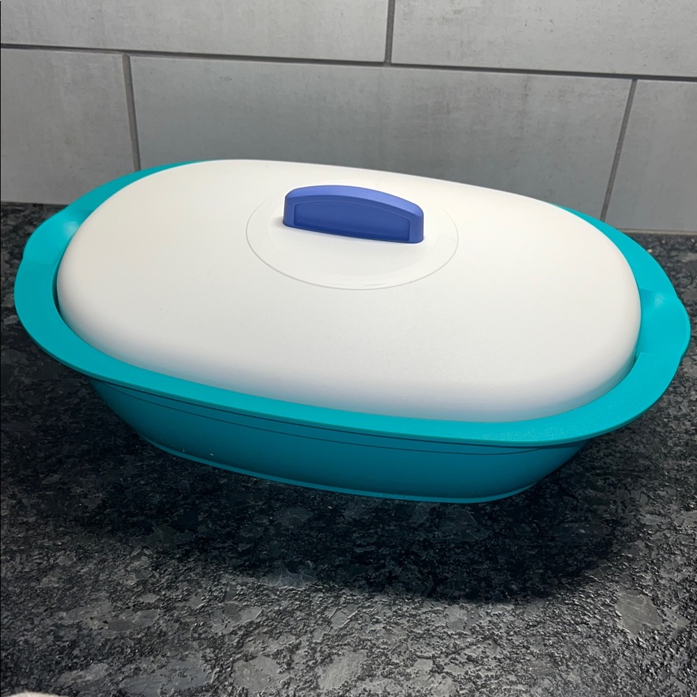 Legacy Microwave Serving Dish Teal Green & White Baking Dish with Lid 7 1/4 cup